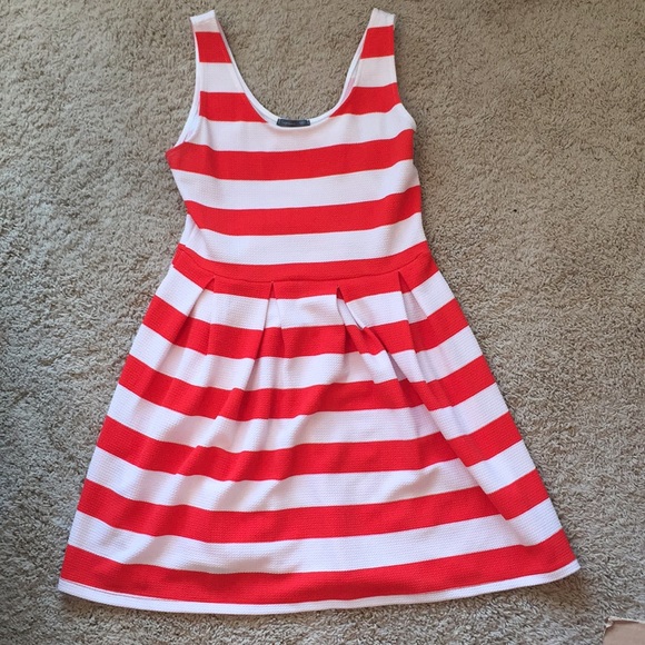 Soprano Dresses & Skirts - Brand new- never worn! Striped dress